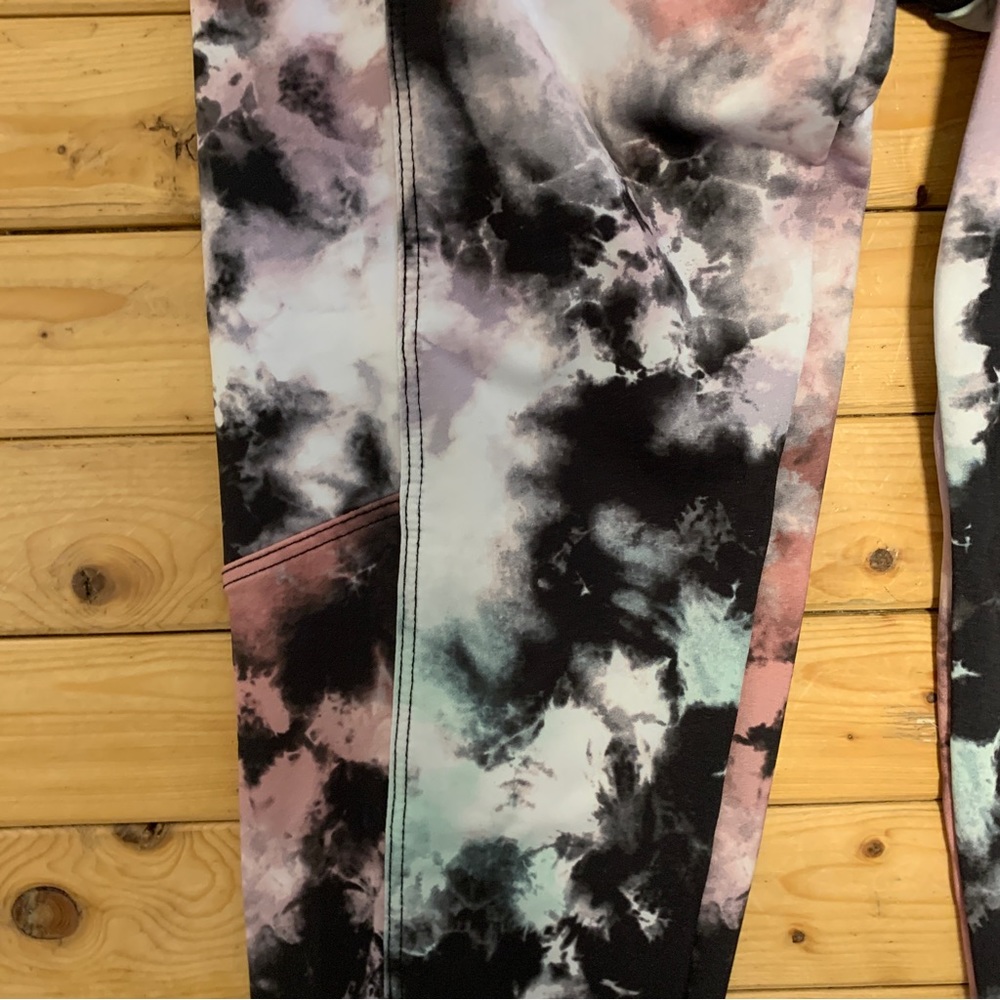 Onzie Leggings - Picture 6 of 6